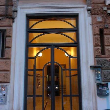 Happy Rome Hostel Bagian luar foto