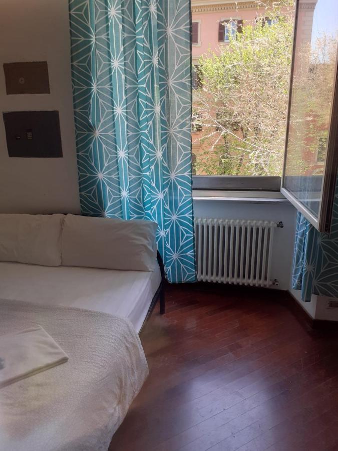 Happy Rome Hostel Bagian luar foto